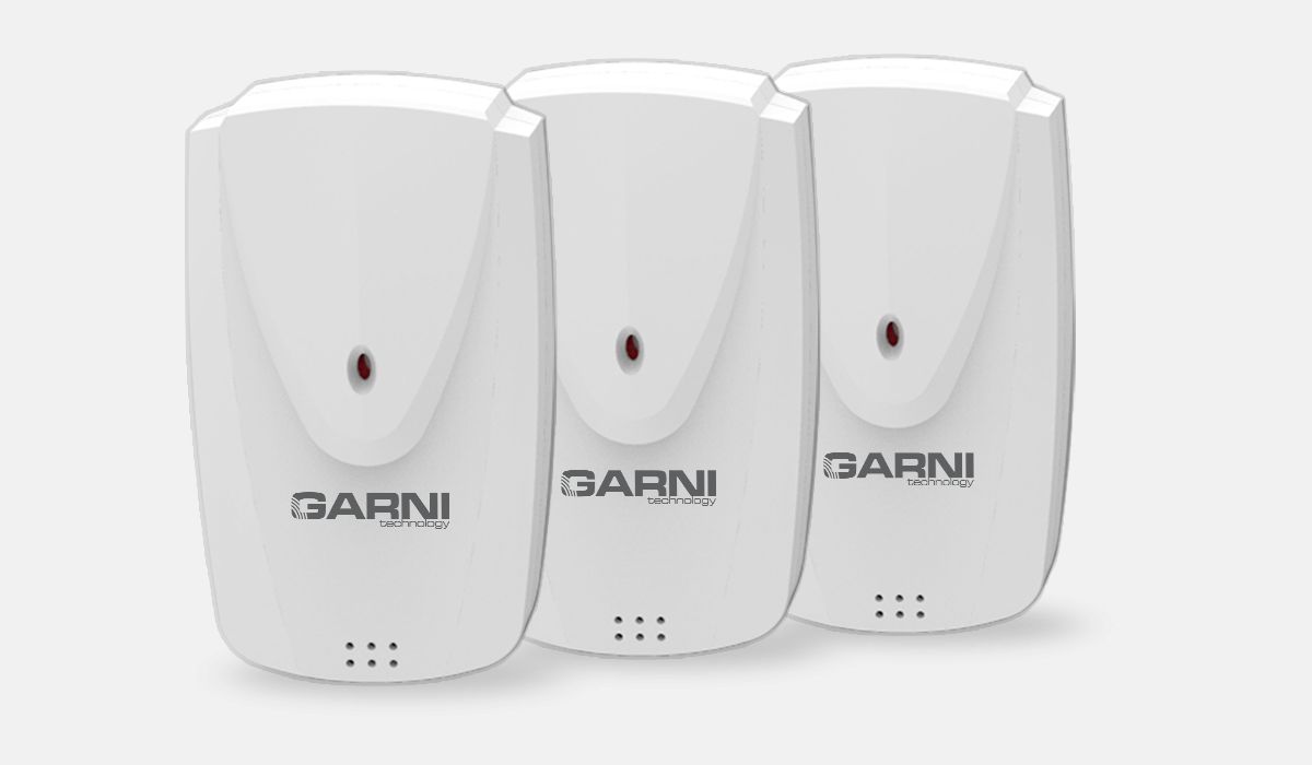 Temperature and relative humidity data from up to 3 locations GARNI 550 EASY